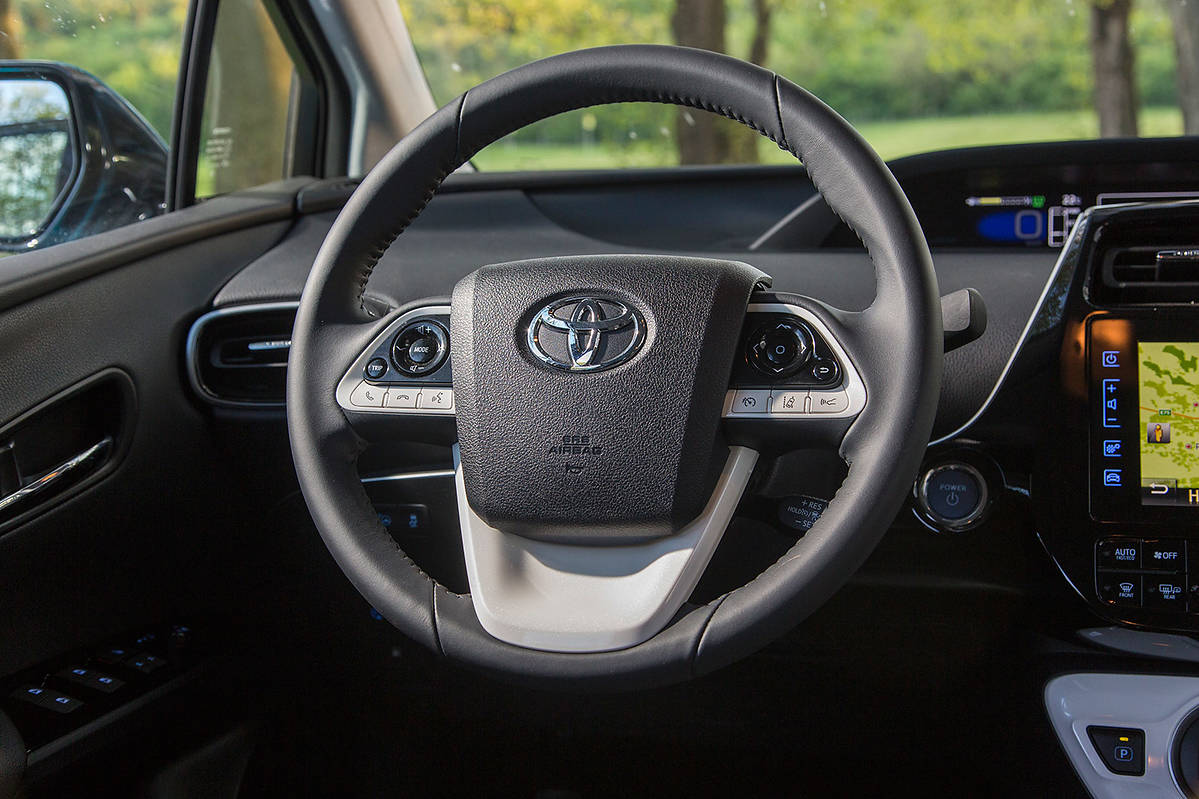 Toyota Prius IV Plug-in Hybrid 1.8 Plug-in Hybrid 122 KM