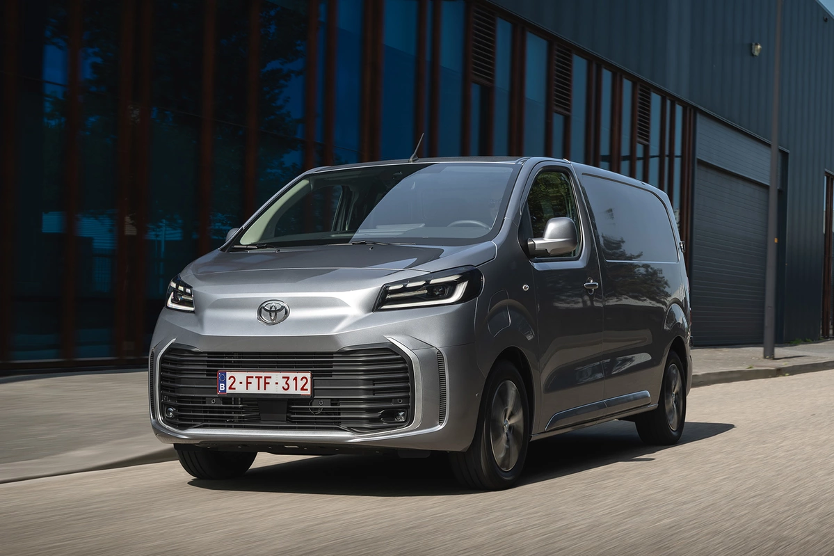 Toyota ProAce  FL 5300 50 kWh 136 KM