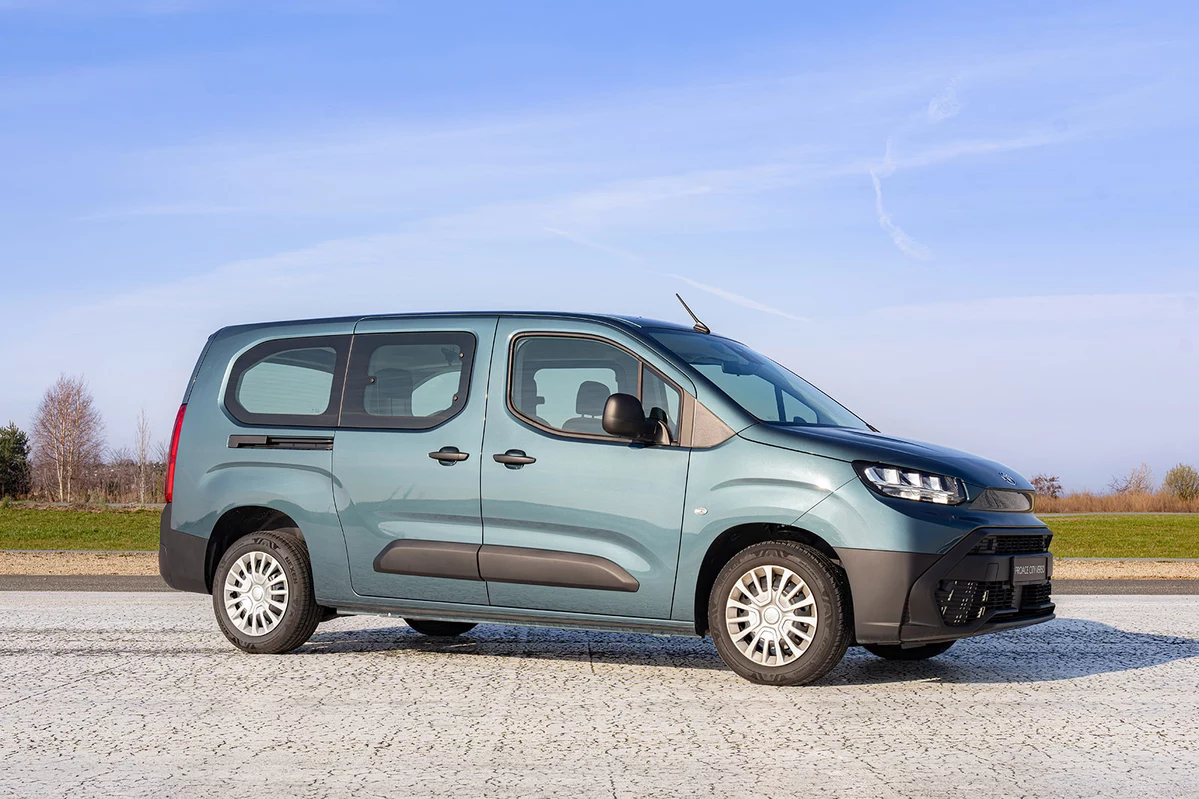 Toyota ProAce  City Verso FL LONG 1.2 D-4T 130 KM