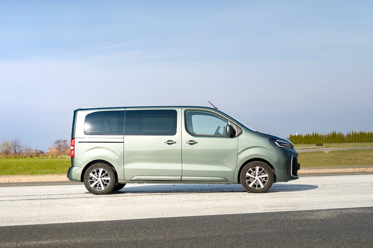 Toyota ProAce  Verso FL STD 2.0 D-4D 144 KM