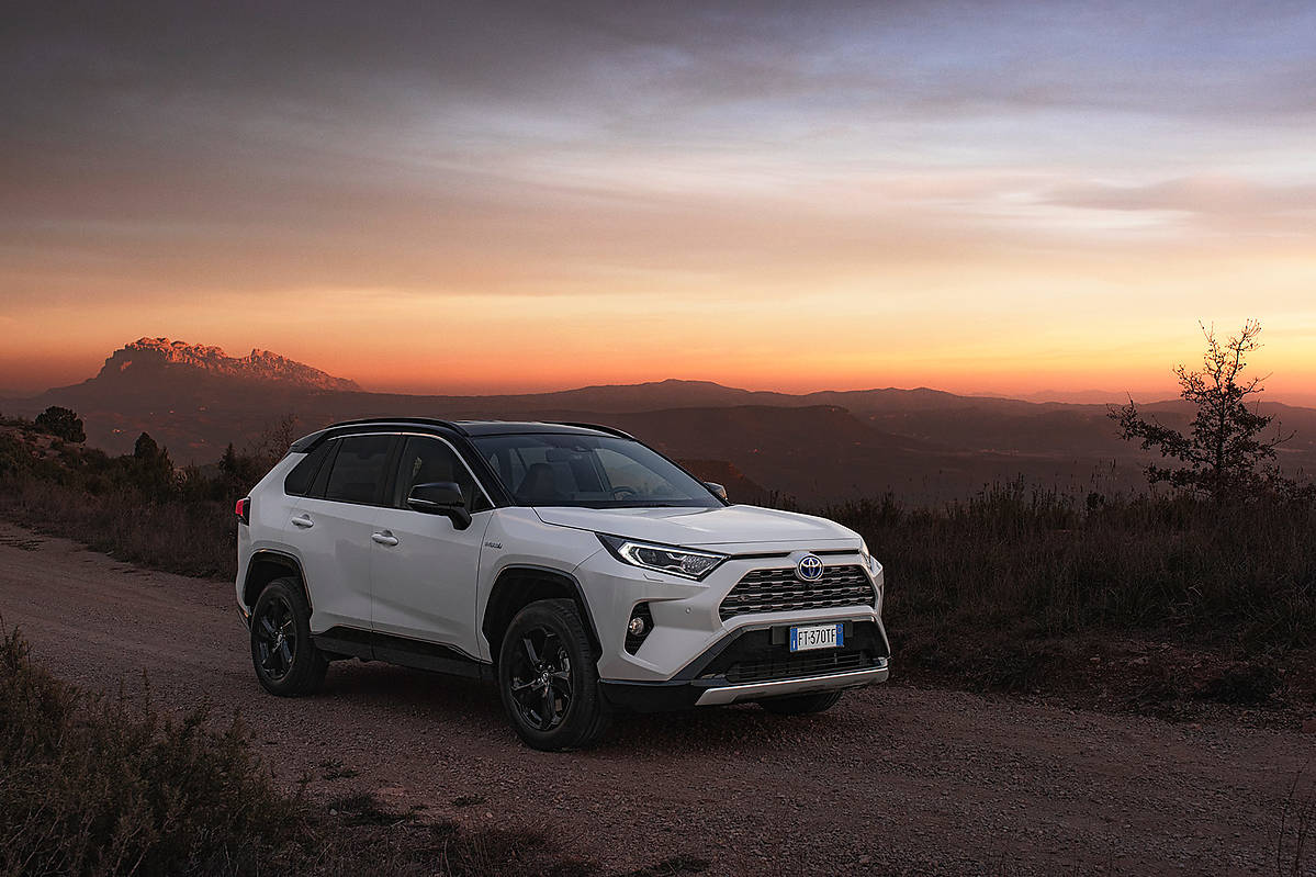 Toyota rav4 v характеристики