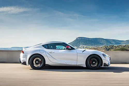Toyota Supra 2.0 Turbo 258 KM 2022