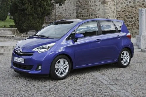 Toyota Verso-S 1.33 VVT-i 99 KM 2014