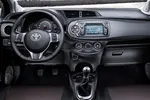 Toyota Yaris III 1.0 VVT-i 70 KM — zdjęcie 2