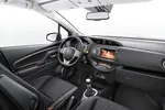 Toyota Yaris III FL 1.33 VVT-i 99 KM — zdjęcie 2