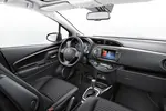 Toyota Yaris III FL 100 Hybrid 100 KM — zdjęcie 2