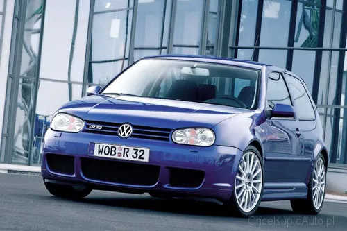 Volkswagen Golf R32 241 KM 2004