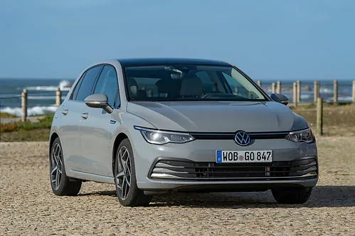 Volkswagen Golf 1.0 TSI 110 KM 2021