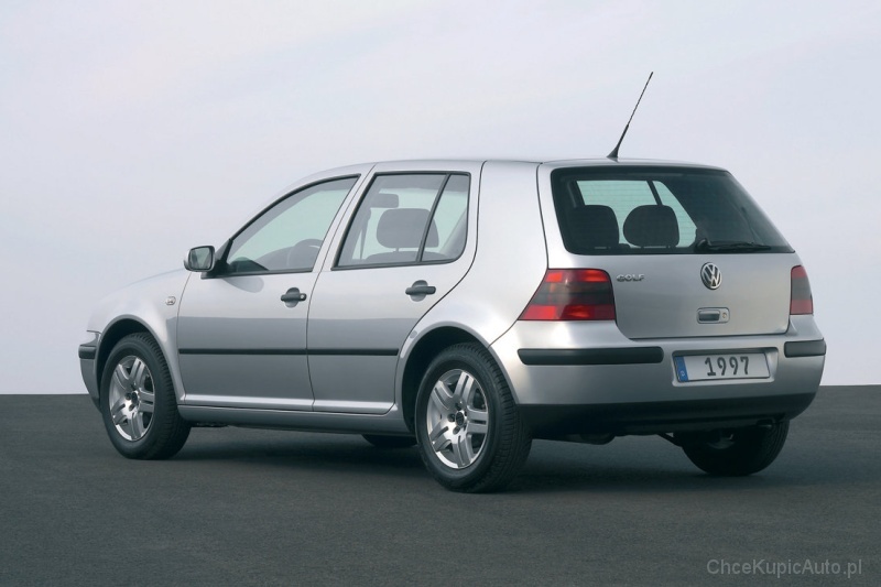 Volkswagen Golf IV 2.3 VR5 150 KM