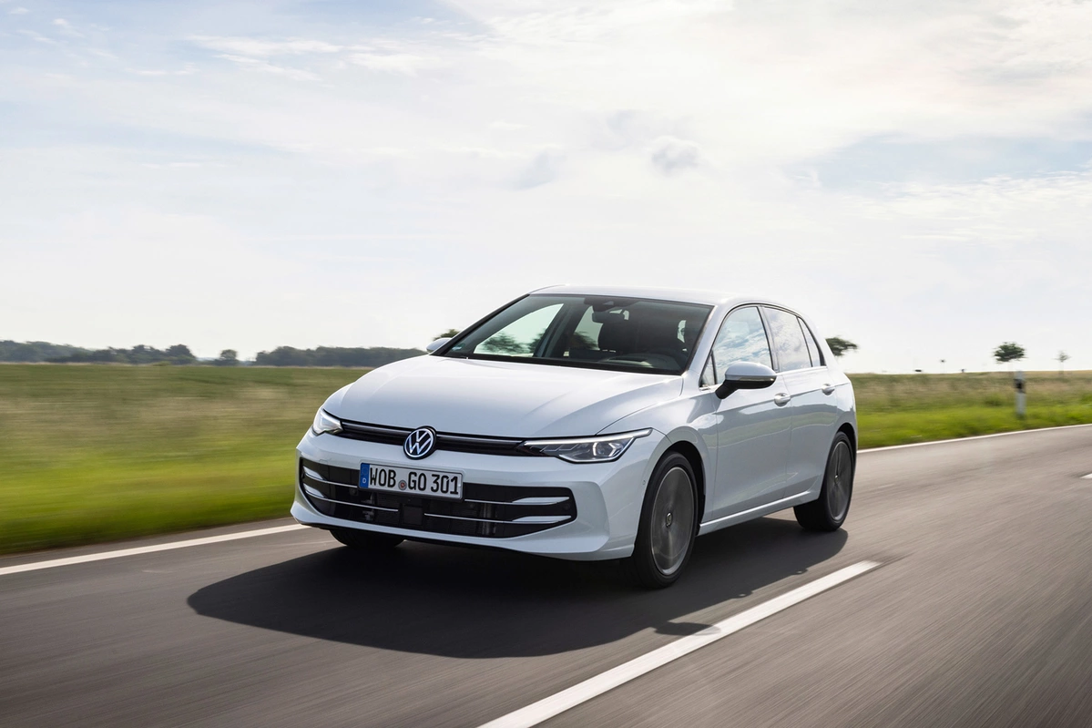 Volkswagen Golf VIII FL 1.0 TSI 116 KM