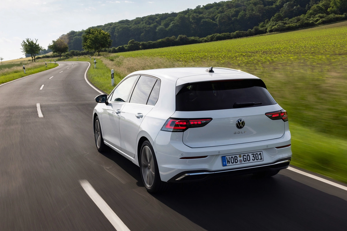 Volkswagen Golf VIII FL 1.0 TSI 116 KM