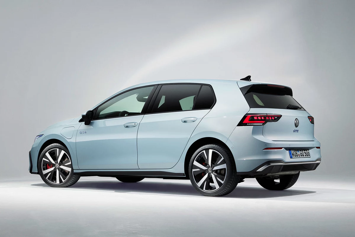 Volkswagen Golf VIII GTE FL 1.5 TSI eHybrid 272 KM