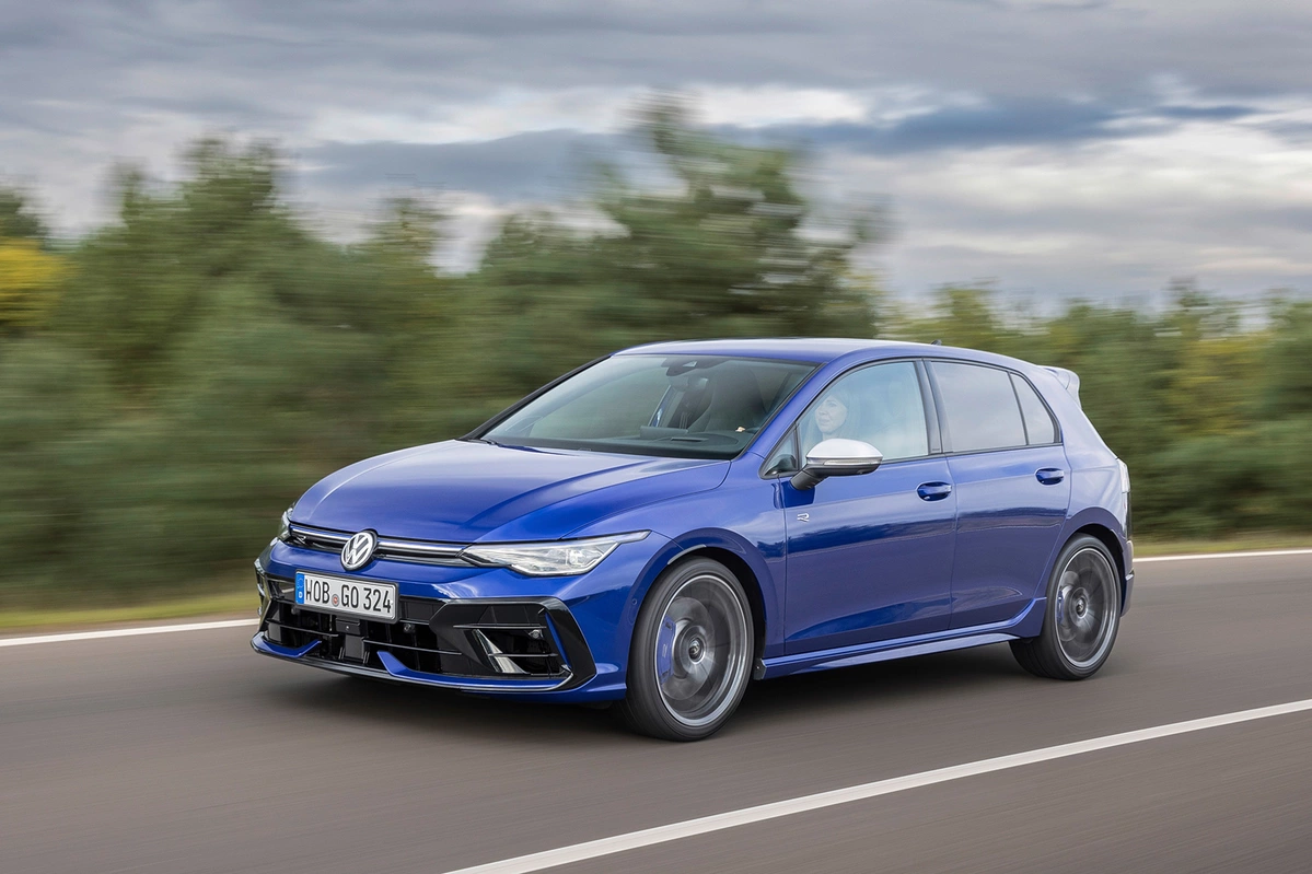 Volkswagen Golf VIII R FL 2.0 TSI 333 KM
