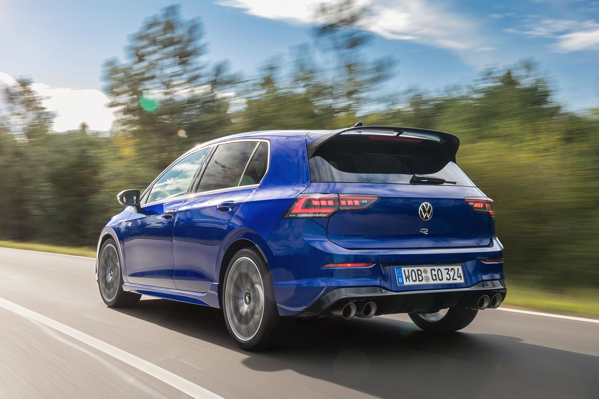 Volkswagen Golf VIII R FL 2.0 TSI 333 KM