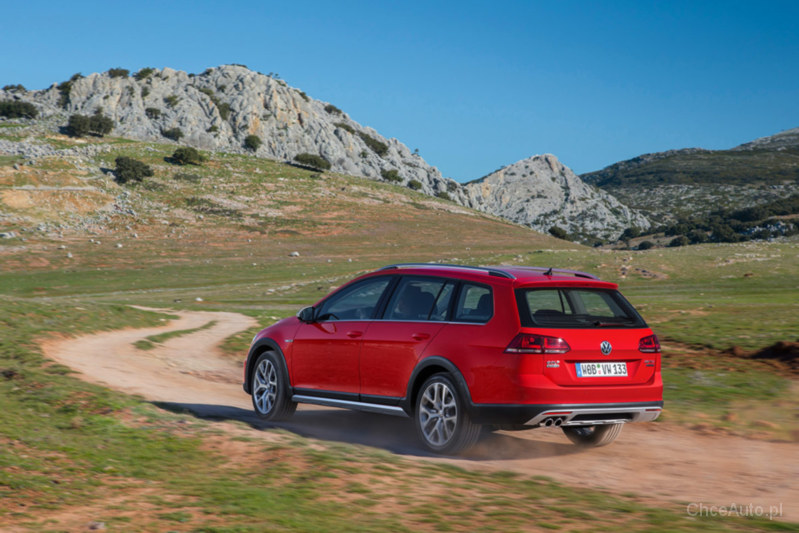 Volkswagen Golf VII Alltrack 1.8 TSI 180 KM