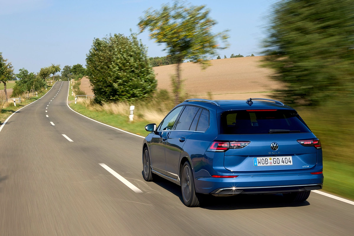 Volkswagen Golf VIII FL 1.0 TSI 116 KM