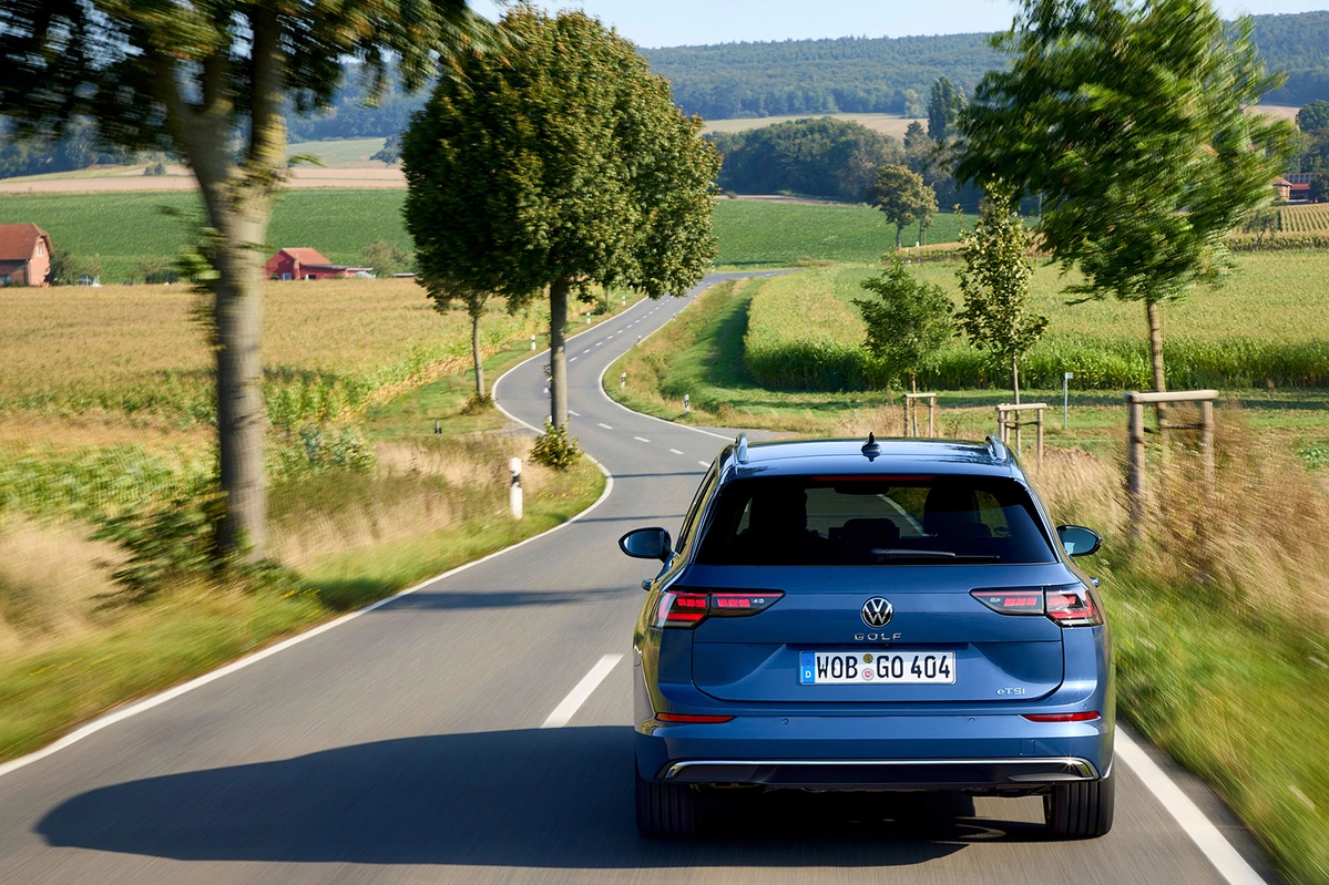 Volkswagen Golf VIII FL 1.0 TSI 116 KM