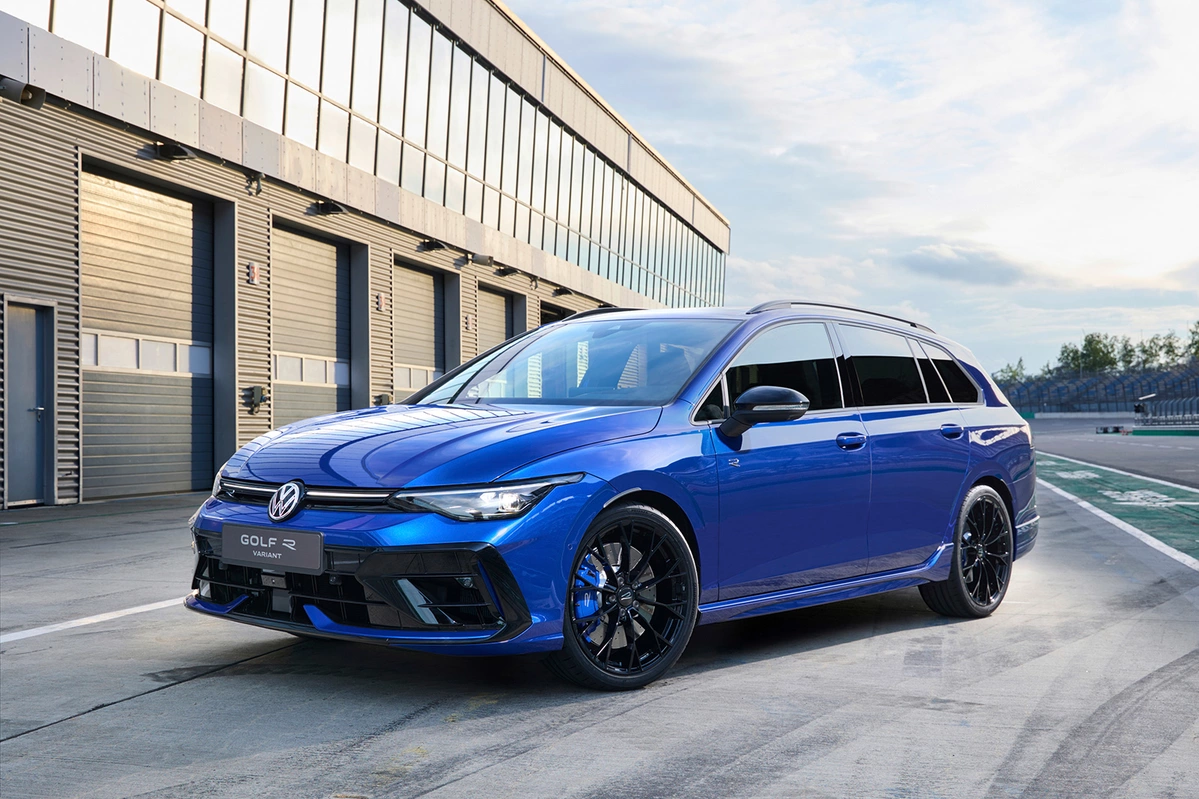 Volkswagen Golf VIII R FL 2.0 TSI 333 KM