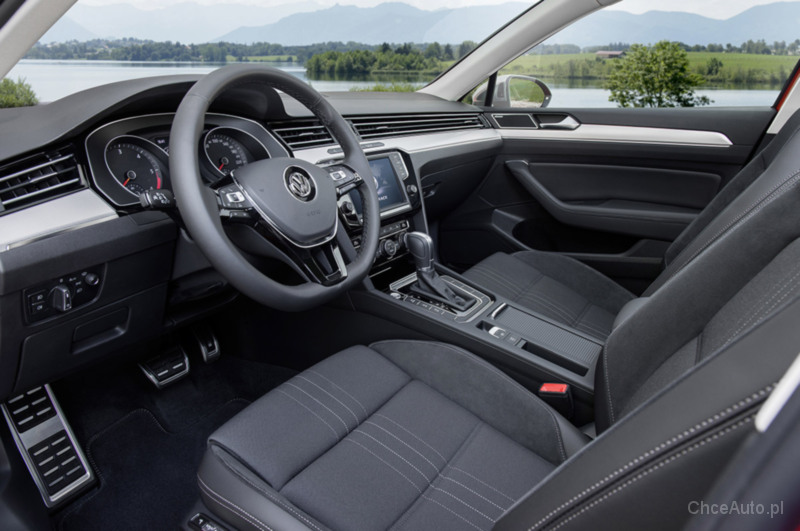 Volkswagen Passat B8 Alltrack 2.0 TDI 150 KM 2016 kombi