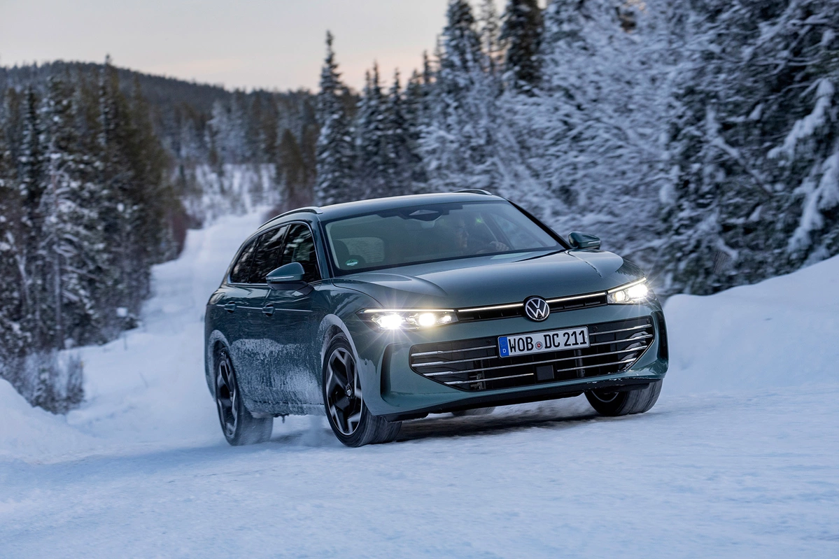 Volkswagen Passat B9 2.0 TSI 265 KM