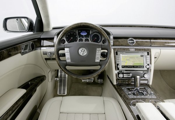 Volkswagen Phaeton 6.0 W12 420 KM