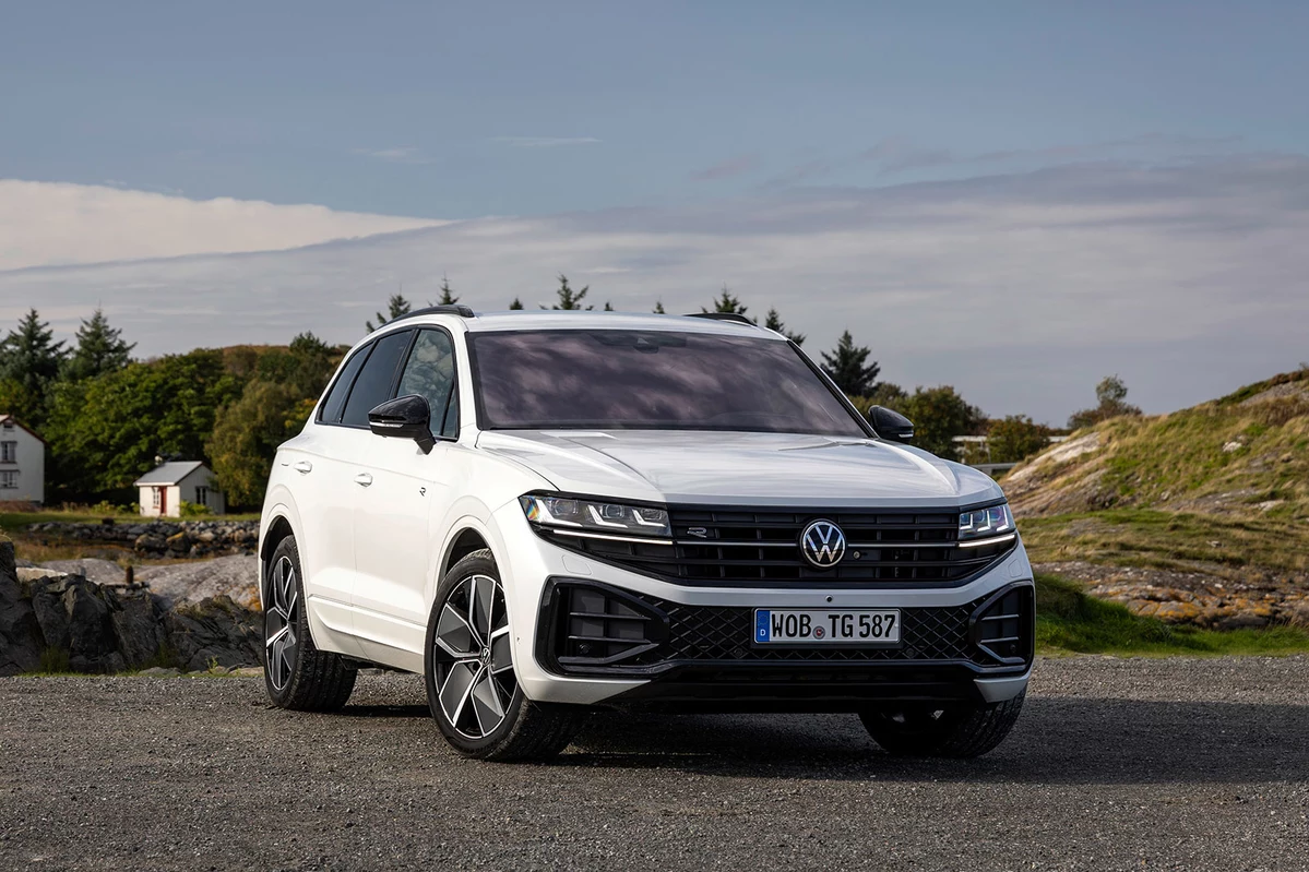 Volkswagen Touareg III FL 3.0 eHybrid 381 KM