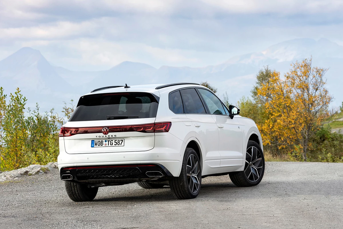 Volkswagen Touareg III FL 3.0 eHybrid 381 KM