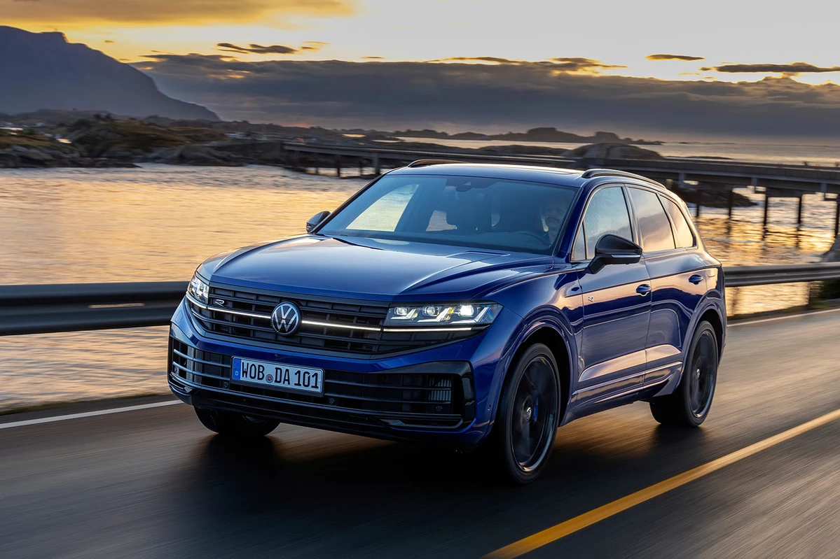 Volkswagen Touareg III FL R 3.0 eHybrid 462 KM