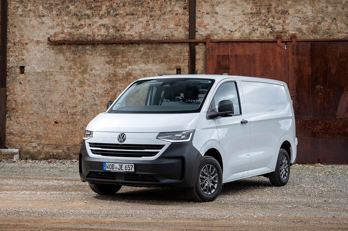 Volkswagen Transporter T7 L1 2.0 TDI 150 KM