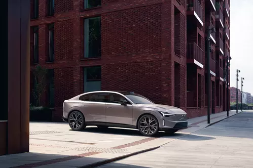 Volvo ES90 Single Motor 333 KM 2025