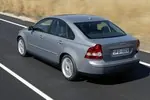 Volvo S40 II 1.6 100 KM — zdjęcie 4