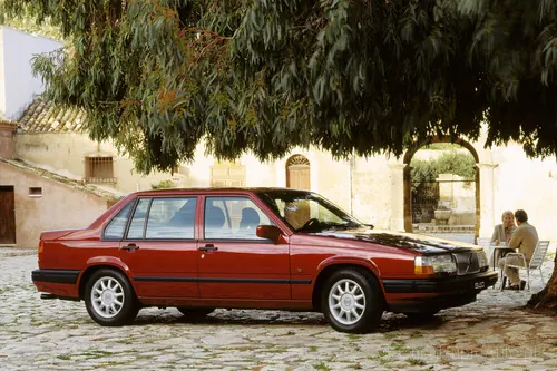 Volvo 940 2.3 GLE 130 KM 1994