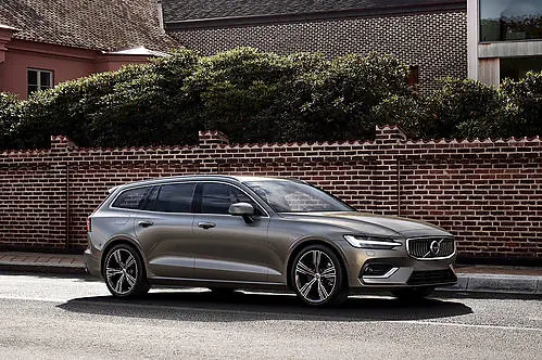 Volvo V60 2.0 D4 Mild Hybrid 197 KM 2022