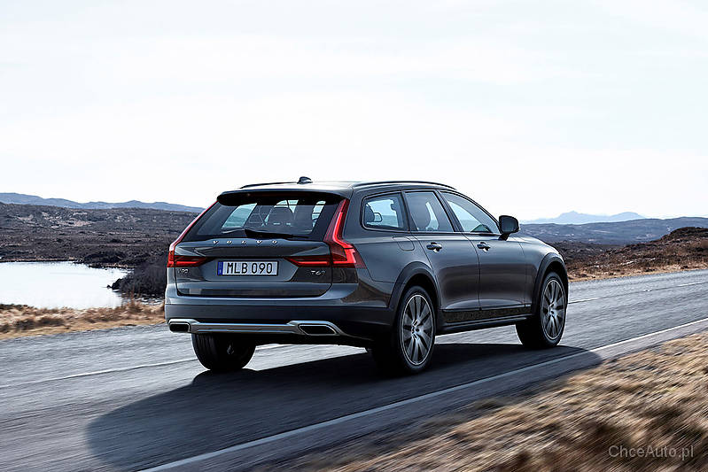 Volvo V90 Cross Country 2.0 D4 190 KM