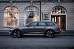 Volvo V90 Cross Country 2.0 B4 Mild Hybrid 197 KM