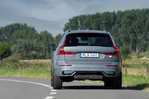 Volvo XC60 II FL 2.0 B5 Mild Hybrid 250 KM