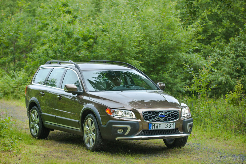 Volvo XC70 I FL 2.0 T5 245 KM