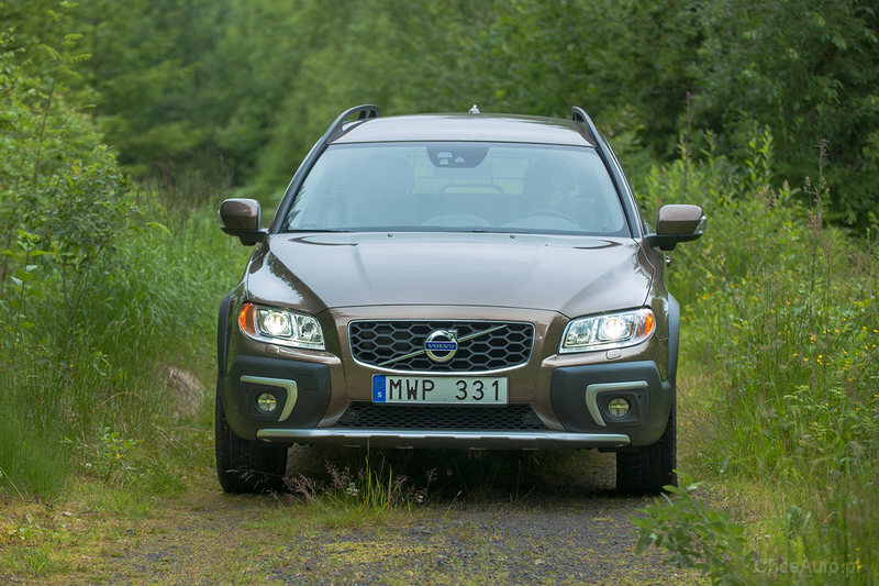 Volvo XC70 I FL 2.0 T5 245 KM